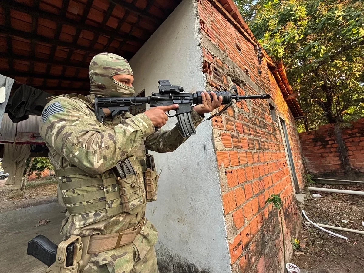 Operação em vários bairros de Teresina realiza prisões contra facção criminosa - Foto: Divulgação/SSP-PIOperação em vários bairros de Teresina realiza prisões contra facção criminosa - Foto: Divulgação/SSP-PI